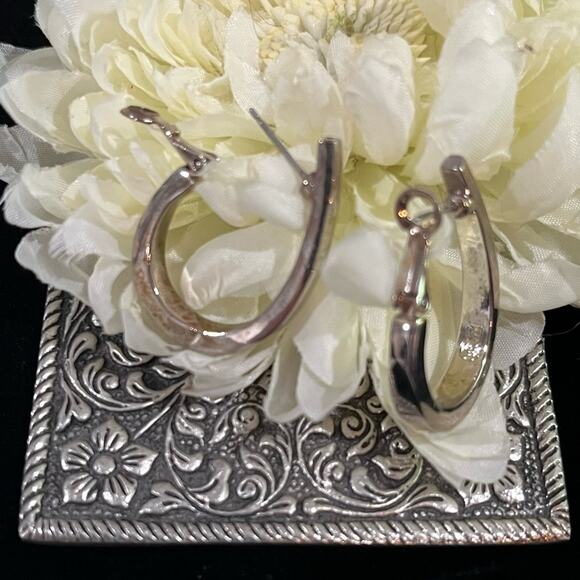 NEW Sterling Silver 925 Vintage Elongated Flattened Teardrop Hoop Earrings 1.25 - Picture 6 of 15